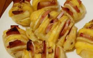 Картошка-гармошка в духовке – рецепты с сыром, беконом, грибами, курицей, колбасой