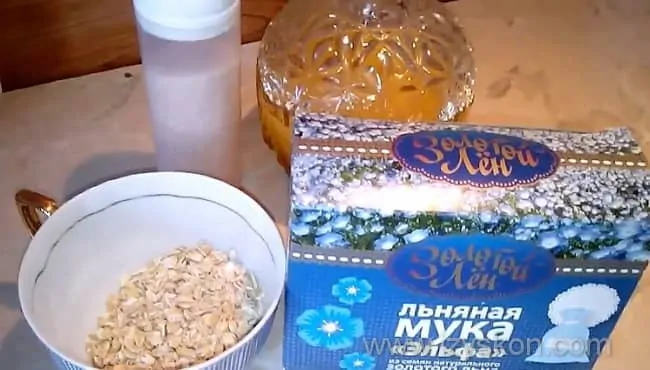 Для приготовления каши из льняной крупы нам понадобятся такие ингредиенты