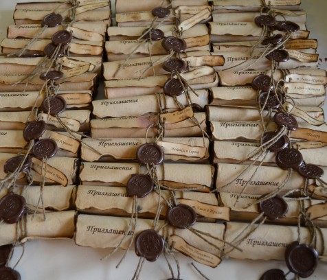 "Старинные" свитки-приглашения на свадьбу Если свадьба "под старину", то и пригласительные должны быть соответствующими