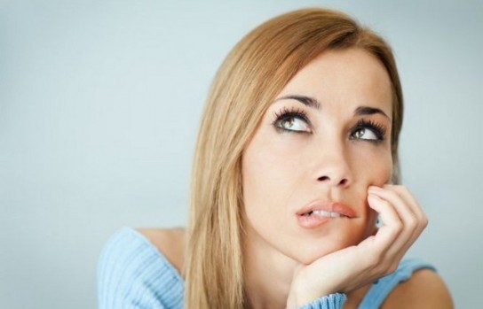 Почему обветриваются губы?