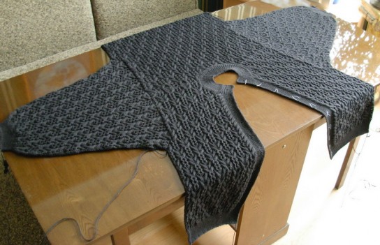 Довязанный к кофте, капюшон