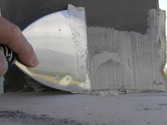 Как правильно зашпаклевать стены