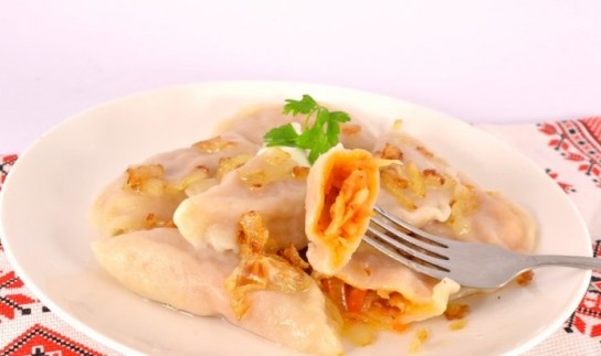 Вареники с квашеной капустой — самостоятельное вкусное блюдо Готовые вареники