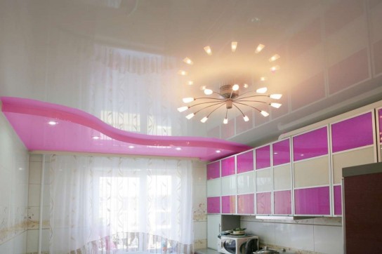 Какие потолки лучше делать на кухне?