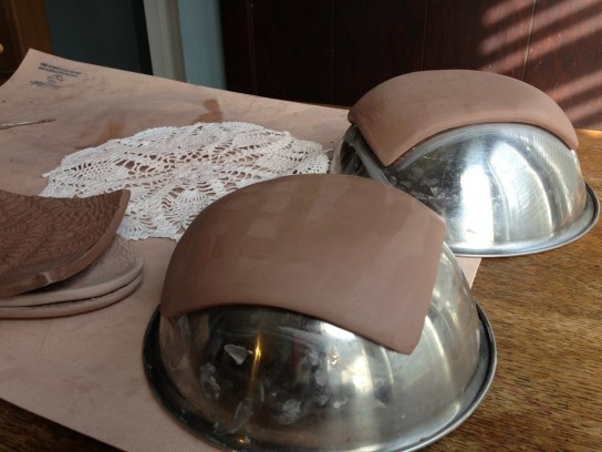 Глиняные тарелки