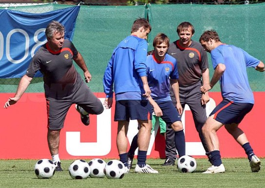 Футбол во все века!