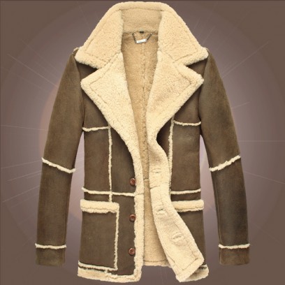 Мех у дубленки должен быть в одном направлении и с плотным ворсом Дубленка с изнанки