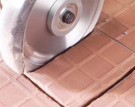 Резка плитки, камня и бетона