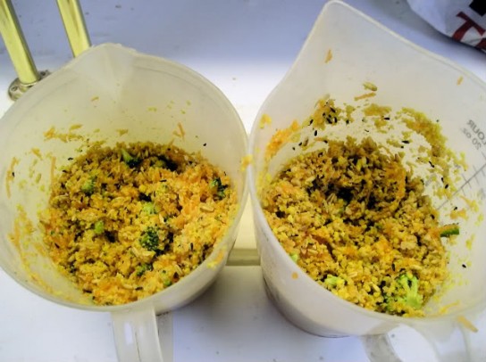 Как правильно кормить волнистого попугая