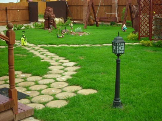 Достоинства газона