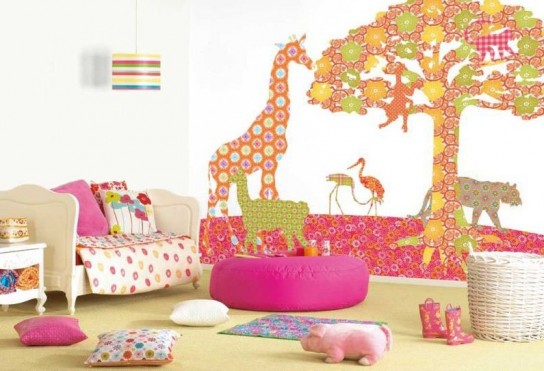 Детская комната и "зоопарк" на стене из старых обоев Фигуры животных из обоев на стене детской