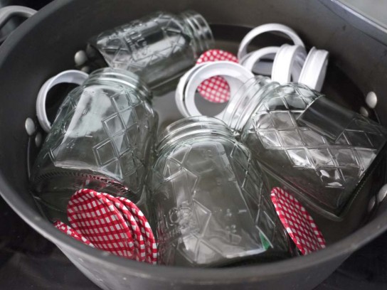 Как правильно стерилизовать банки