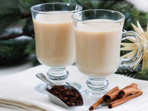 Чай с молоком и с пряностями