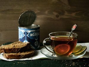 Чай и сгущенное молоко