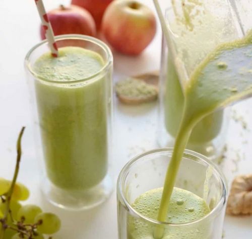 Смузи из винограда и яблока
