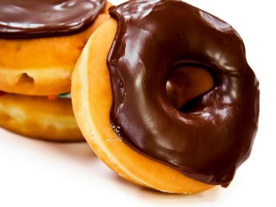 Донат, покрытый глазурью