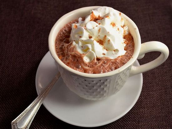 Горячий шоколад со сливками