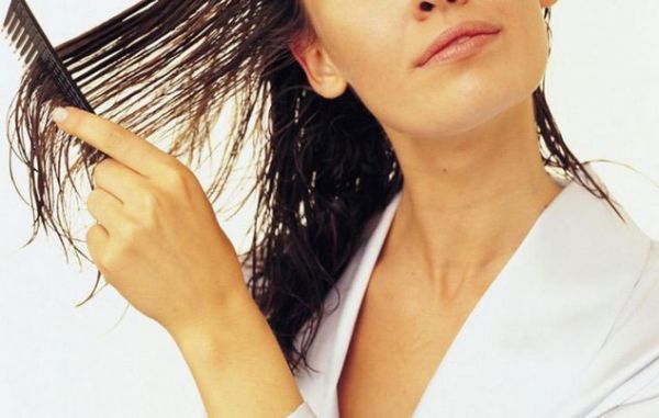 Расчесывание волос Расчесывание волос