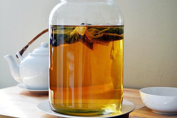 Чайный напиток с грибом Чайный напиток с грибом