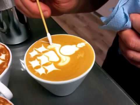 Рисунок зубочисткой на кофейной пене