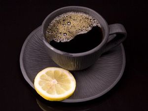 Кофе и лимон