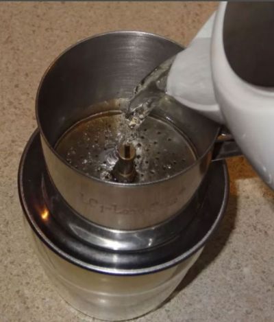 Заваривание кофе по-вьетнамски