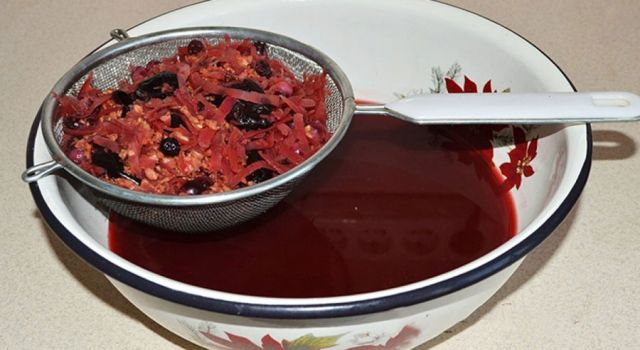 Процеживание киселя