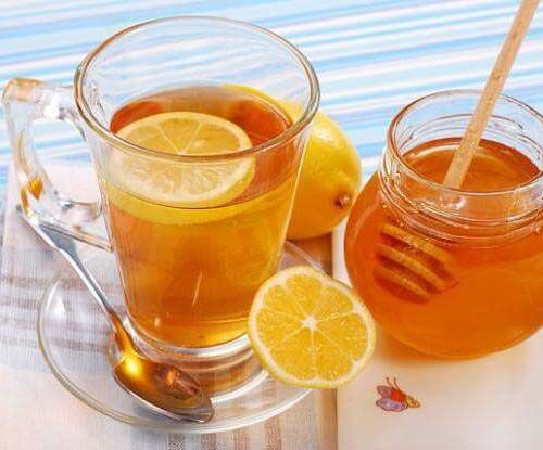 Чай с медом и лимоном