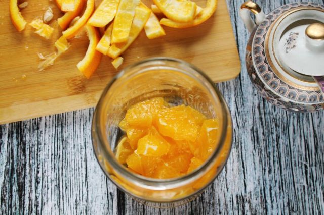 Компот из очищенных апельсинов