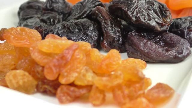 Чернослив и изюм