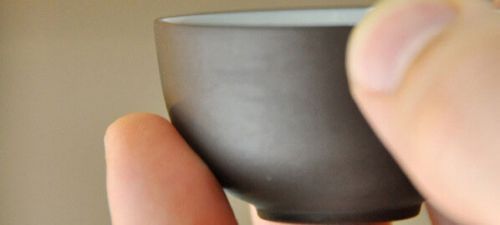 Чашка из глины