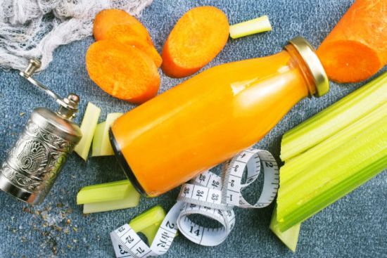 Смузи и сантиметровая лента