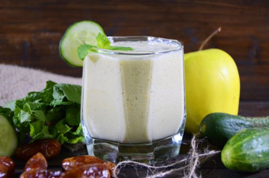 Смузи с огурцом и йогуртом