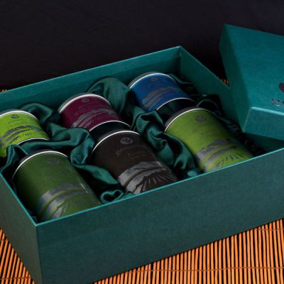 Чай в жестяной упаковке