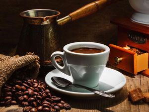 Чашка кофе и турка