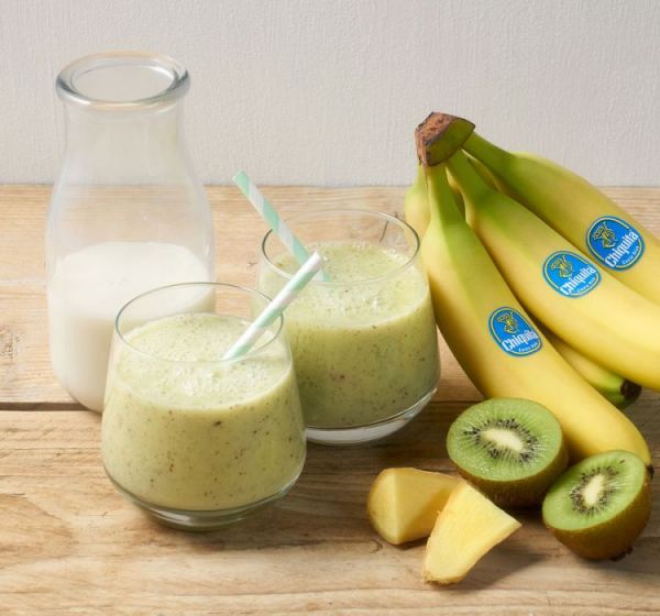 Смузи из киви, банана и молока