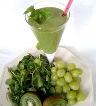 Смузи из киви и винограда