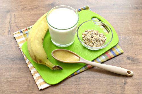 Ингредиенты для бананового смузи