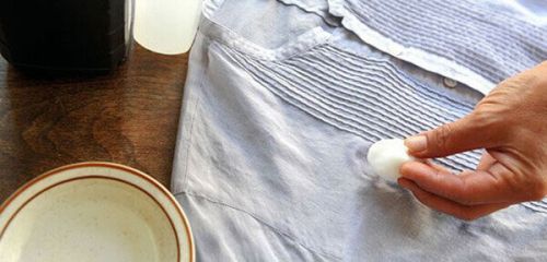 Выведение пятна с блузки